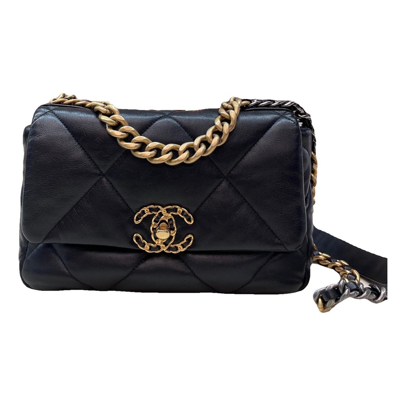 Chanel 19 leather handbag