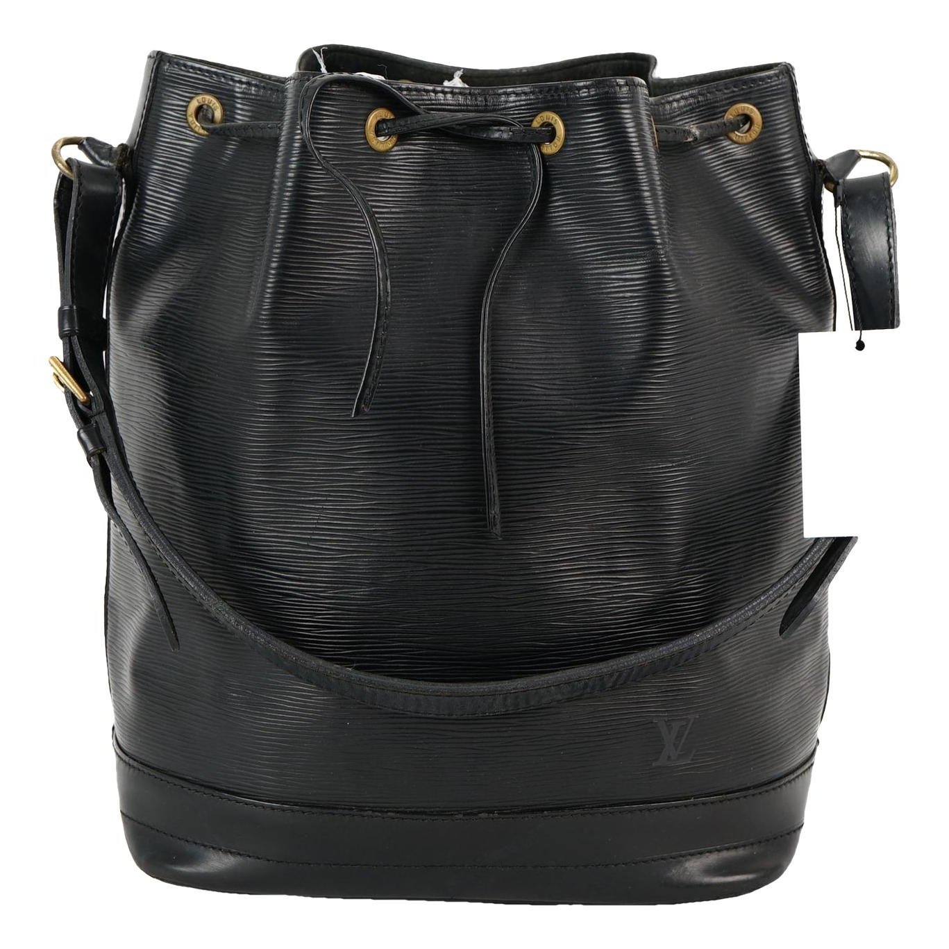 Noé leather handbag