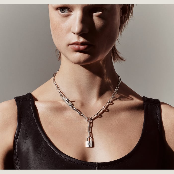 썽 꼴로리 Kelly Chaine 래리어트 네크리스, 스몰 모델