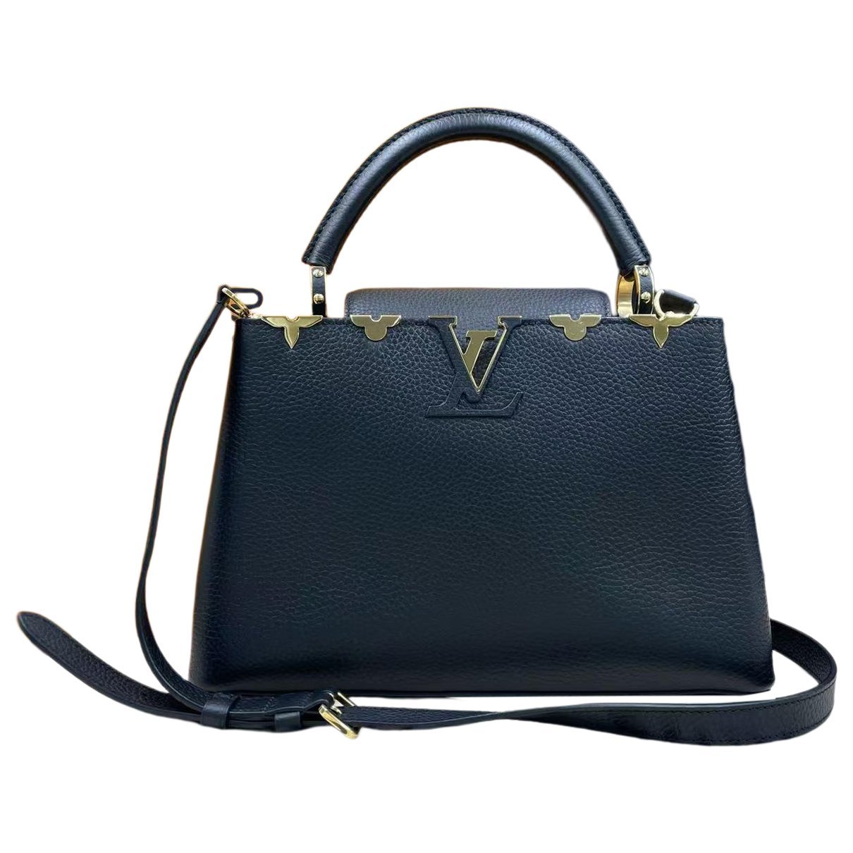 Capucines leather handbag