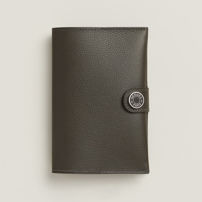 Vert Bronze R.M.S Passport Holder