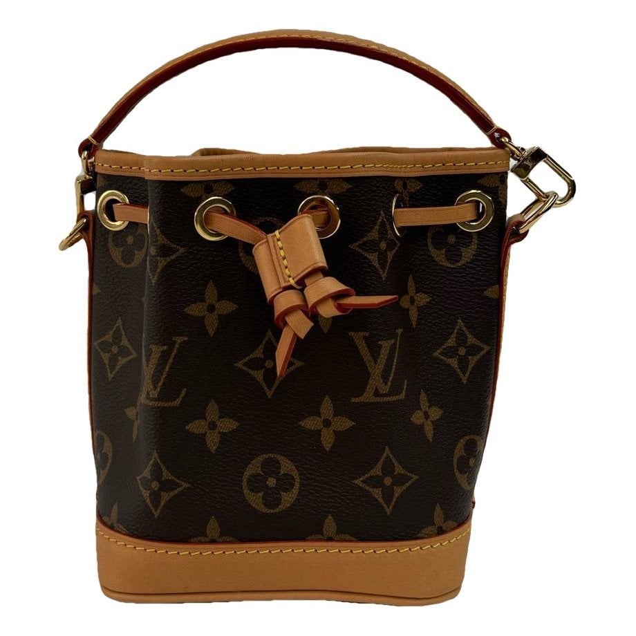 Nano Noé leather handbag