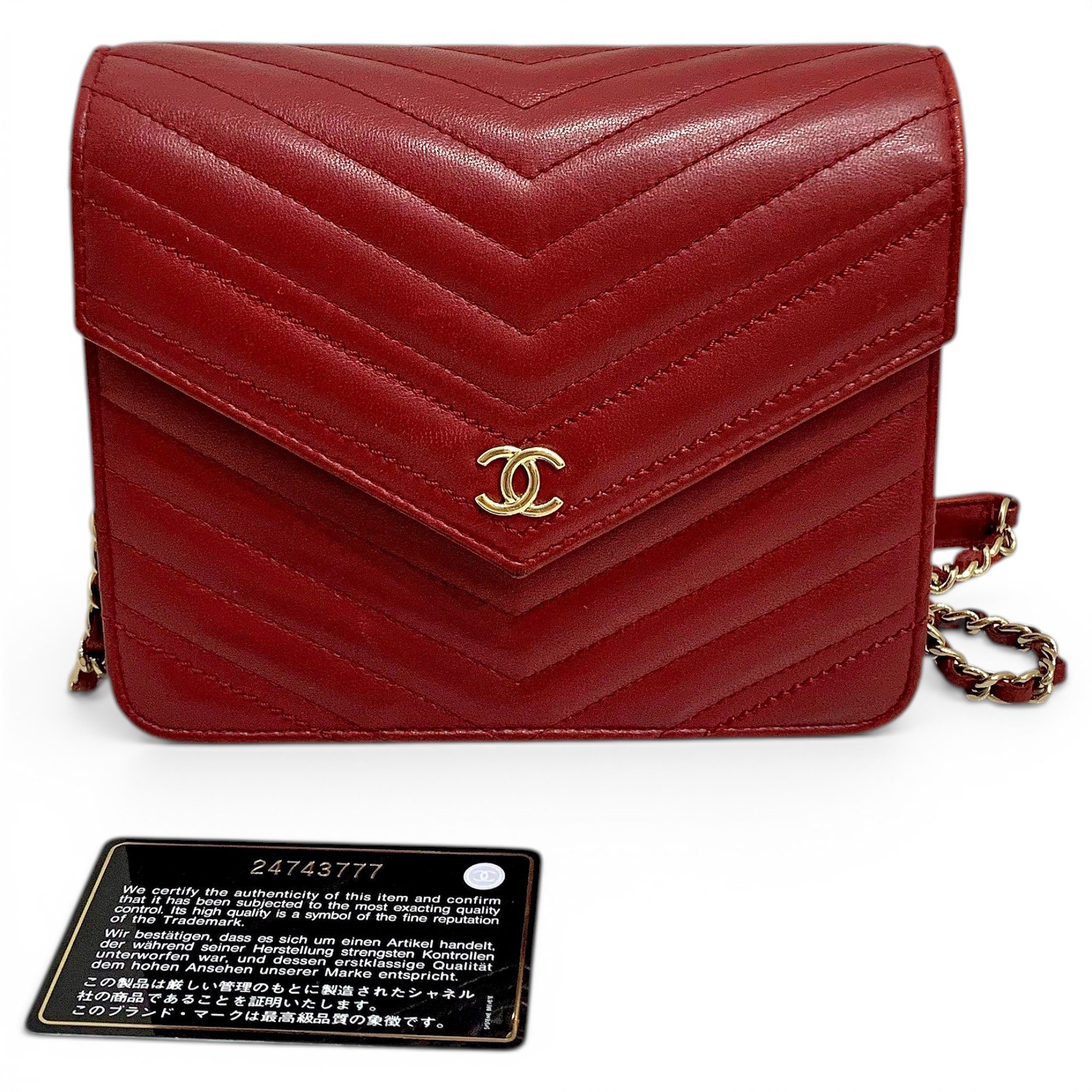 Wallet On Chain leather crossbody bag