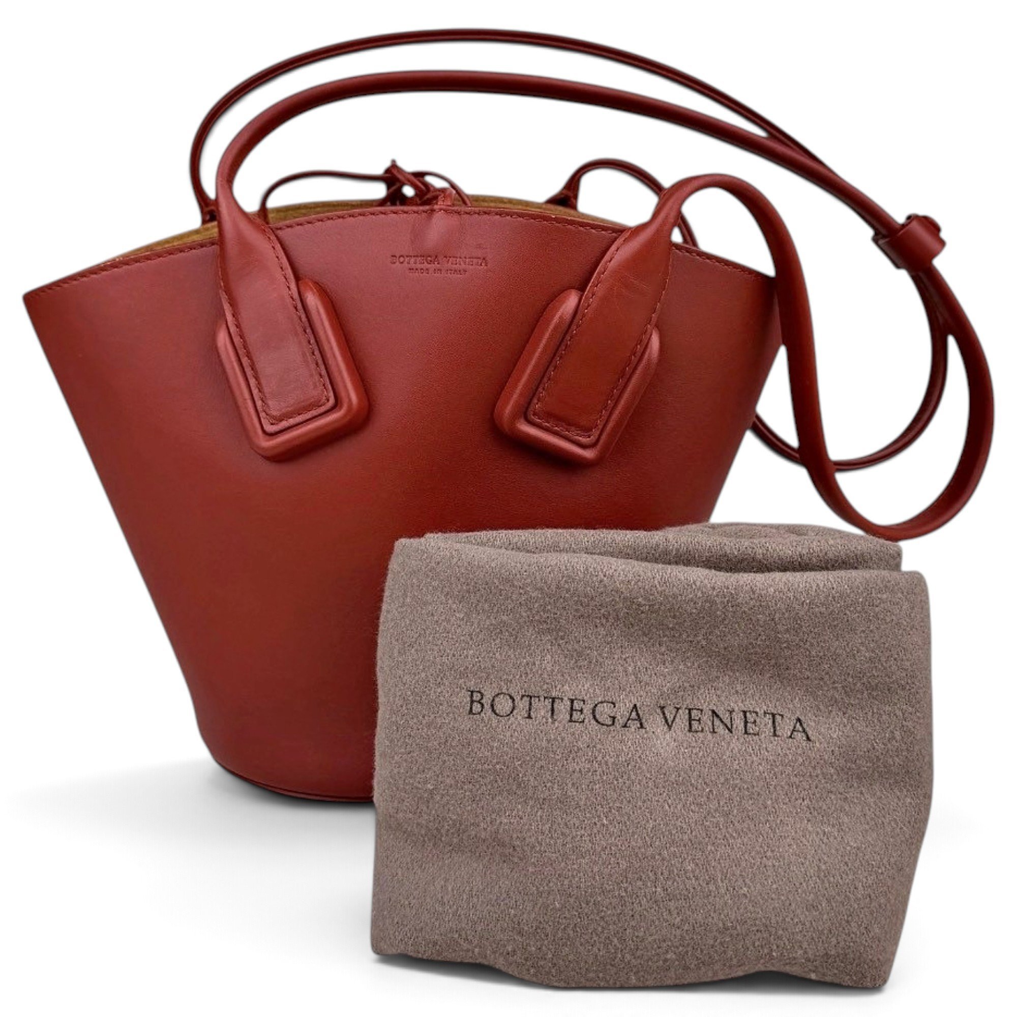 Bottega Veneta Arco leather handbag