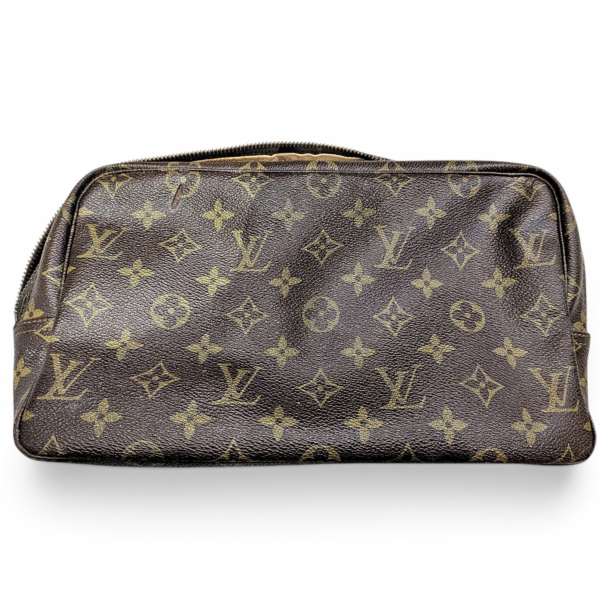 Leather clutch bag