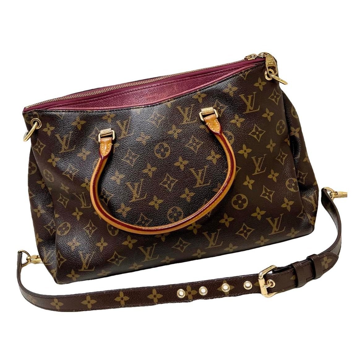 Pallas leather handbag