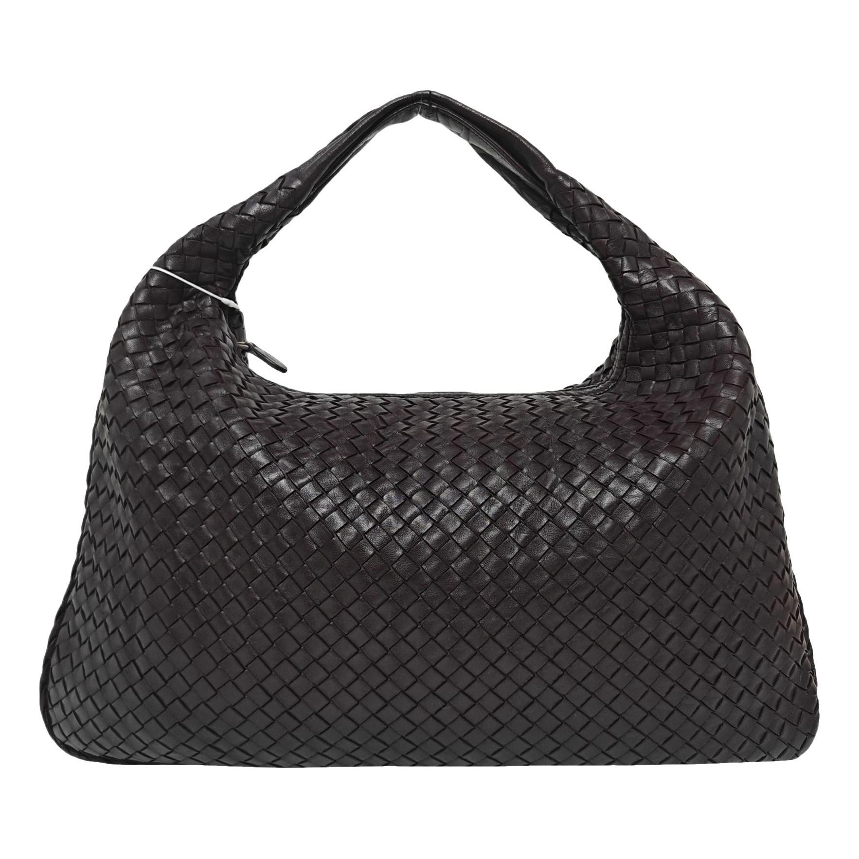 Veneta leather handbag