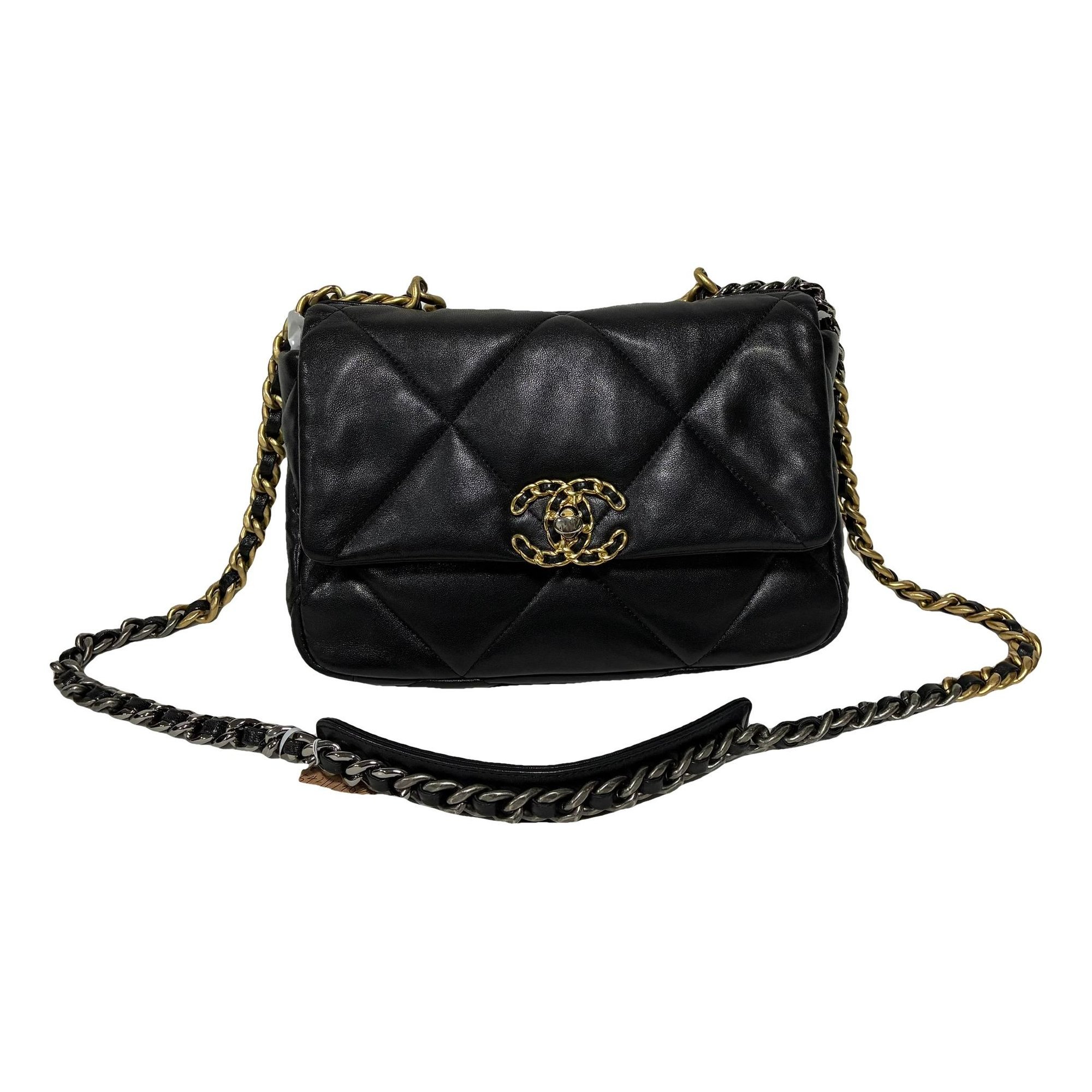 Chanel 19 leather handbag