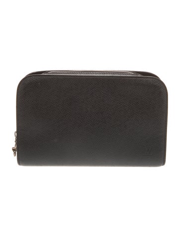 Taiga Leather Portfolio