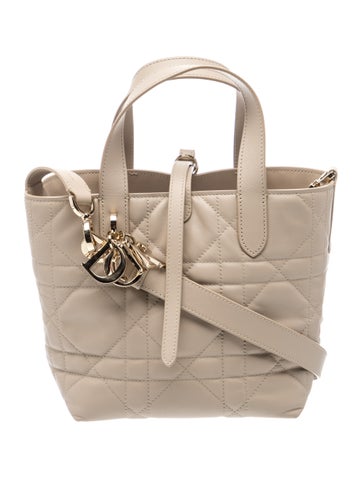 Cannage Lady Dior Small 2024