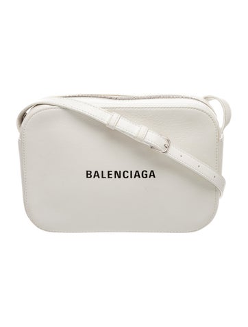 Signature Everyday Camera Bag Medium