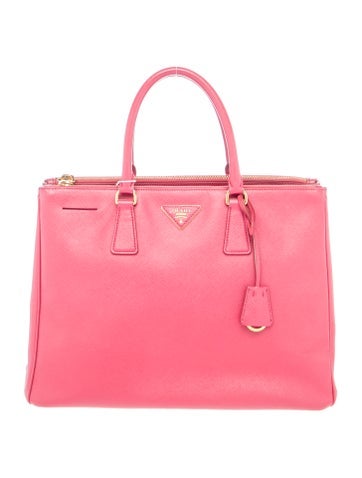 Saffiano Leather Galleria Double Zip Medium