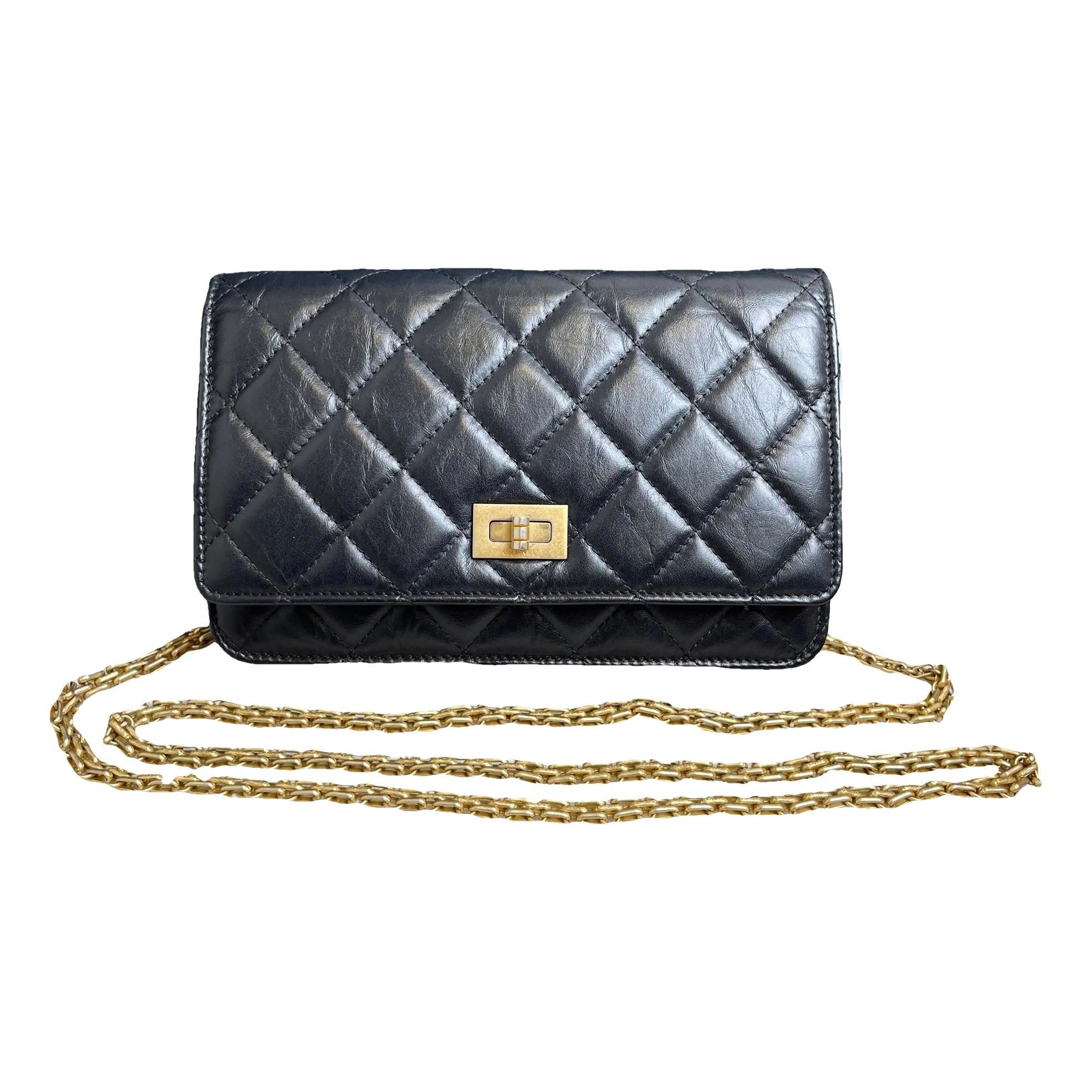 Wallet On Chain 2.55 leather crossbody bag