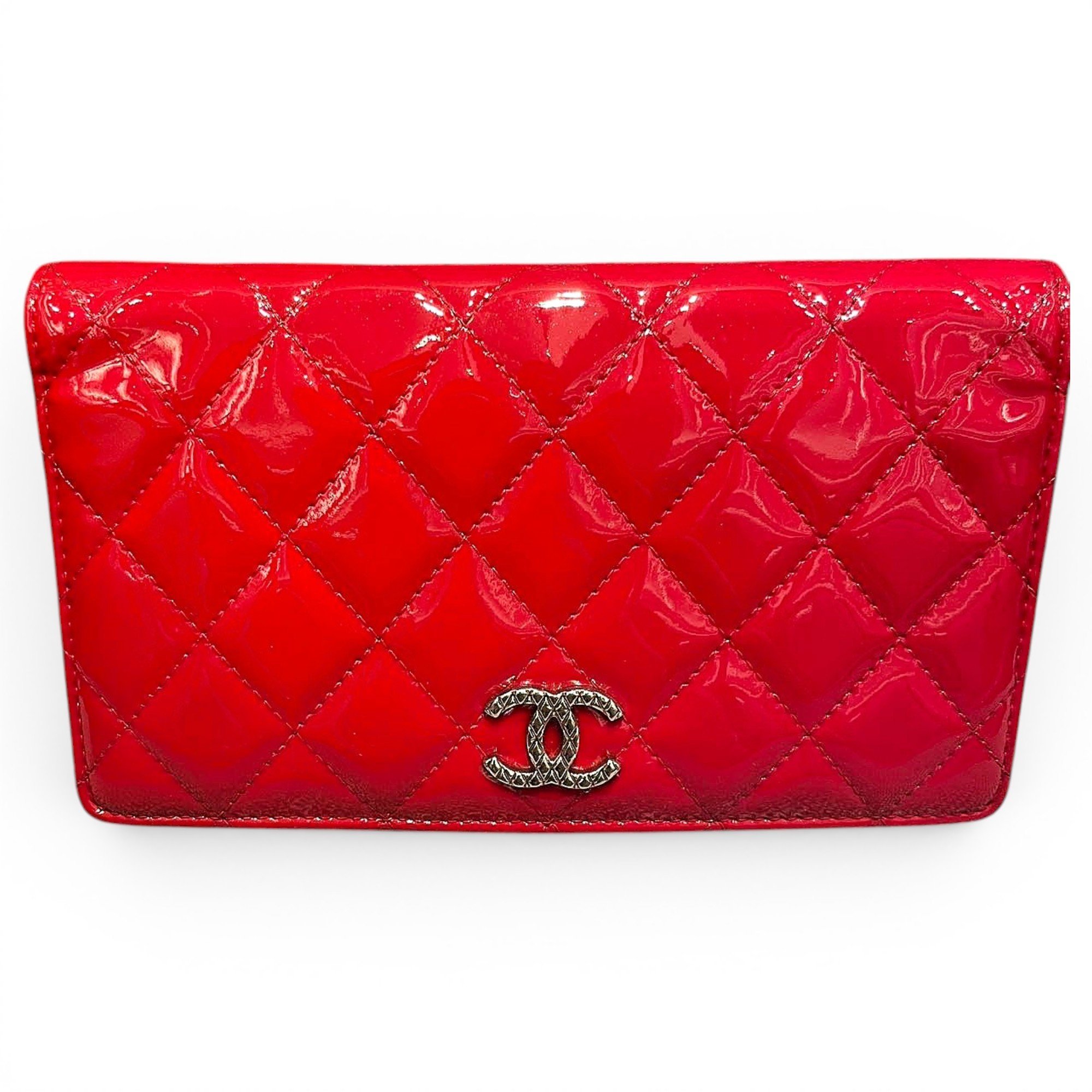 Patent leather clutch bag