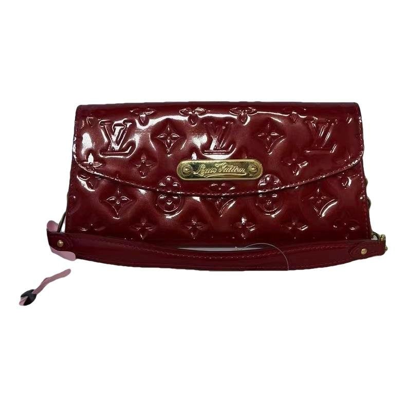 Patent leather handbag