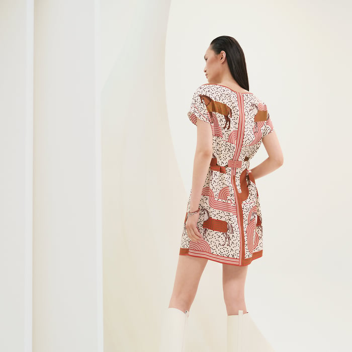 Beige Kaolin "Garde-robe Pop" Classic Tunic