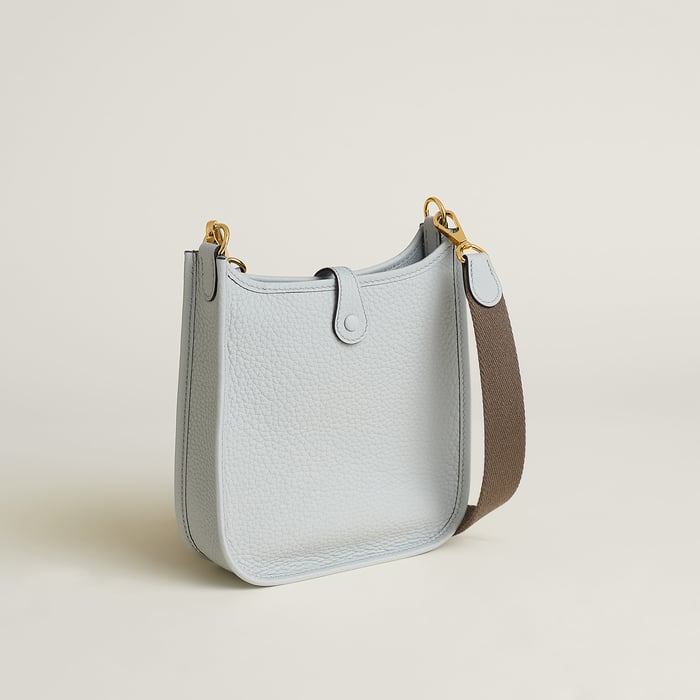 Evelyne 16 Amazone 백