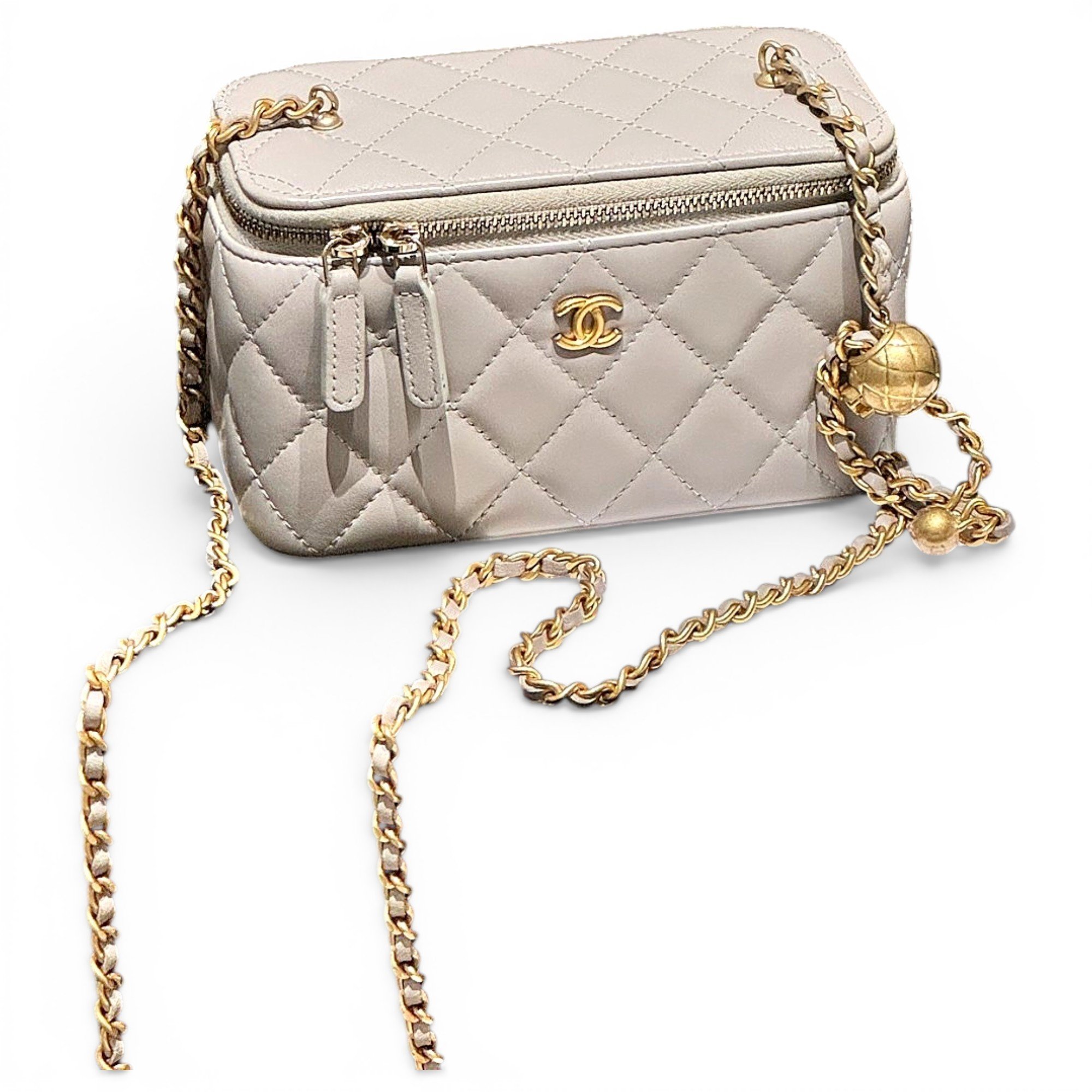 Trendy CC Vanity leather handbag