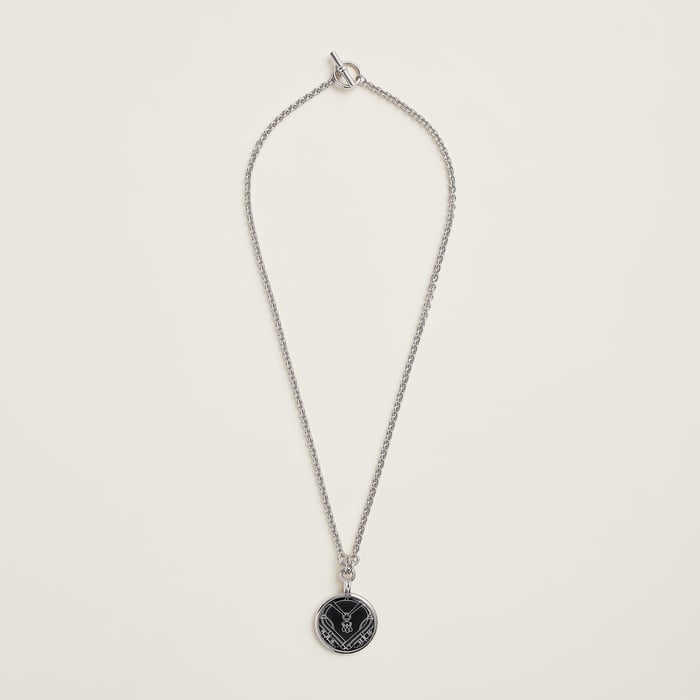 Medaille Mors a Jouets Necklace