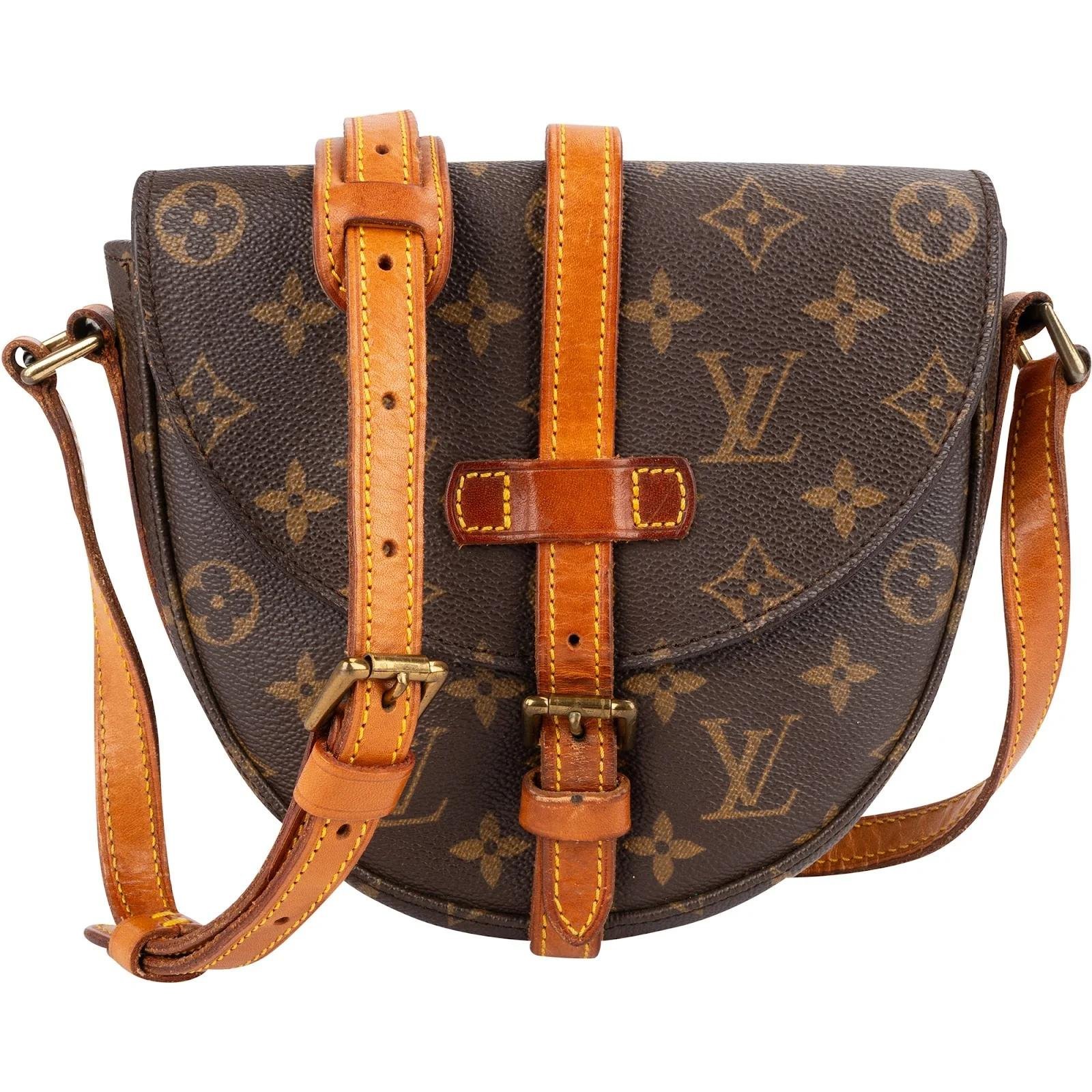Chantilly leather crossbody bag