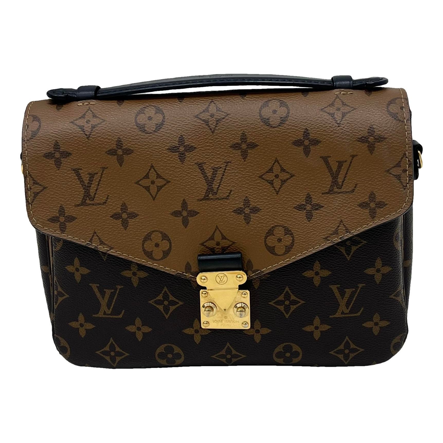 Metis leather handbag