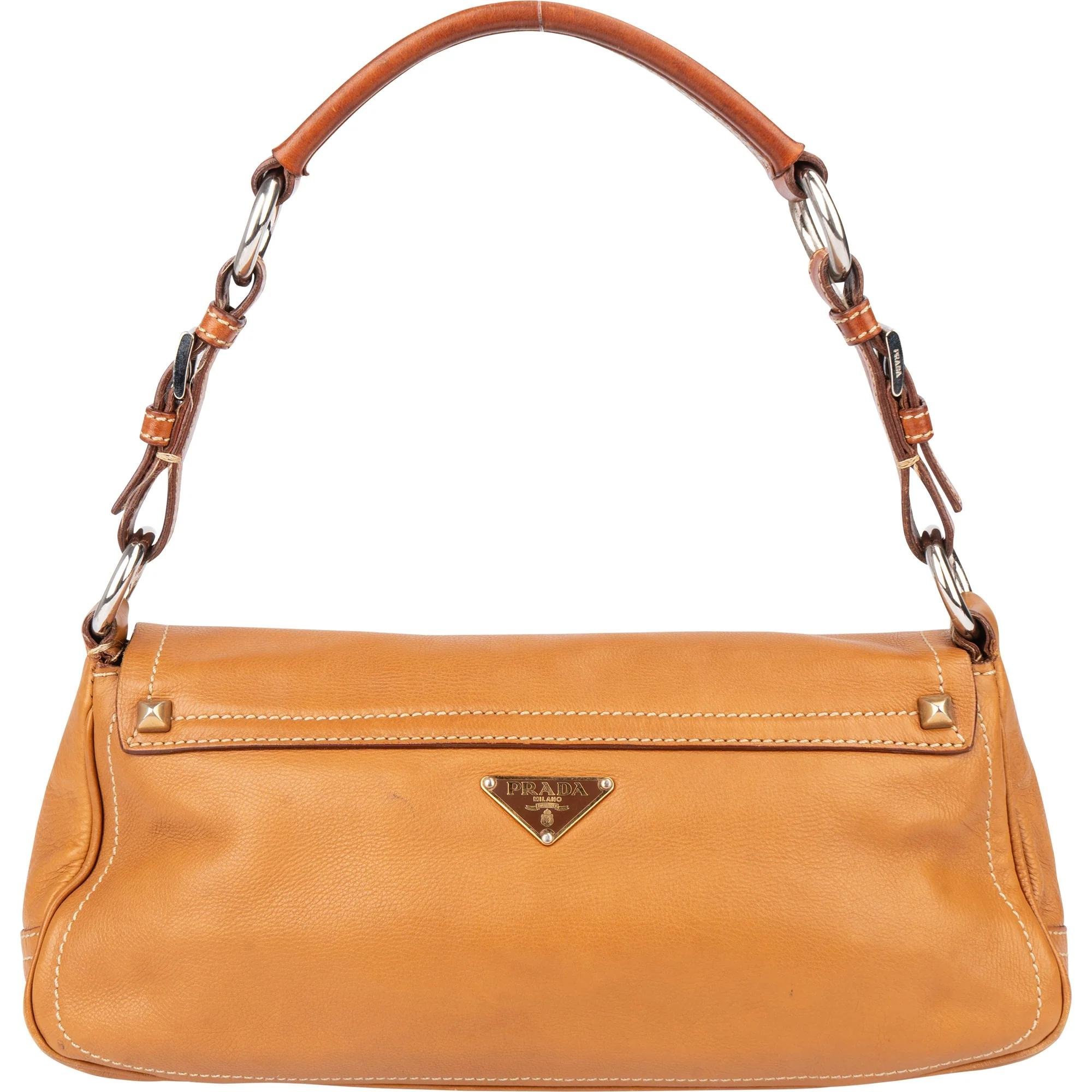 Triangle leather handbag