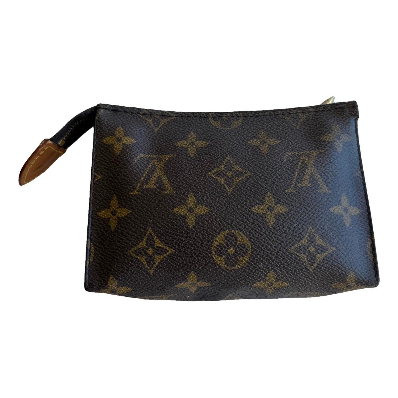 Leather clutch bag