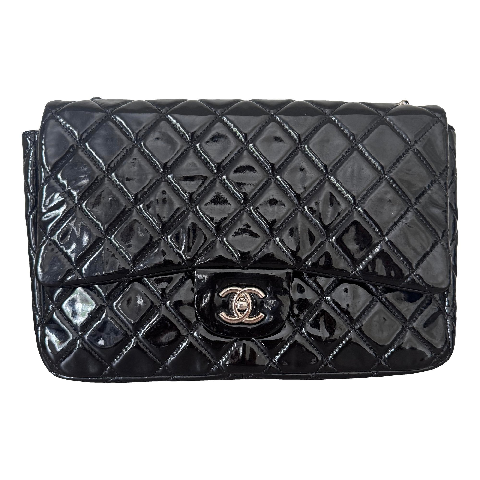 Timeless/Classique patent leather handbag
