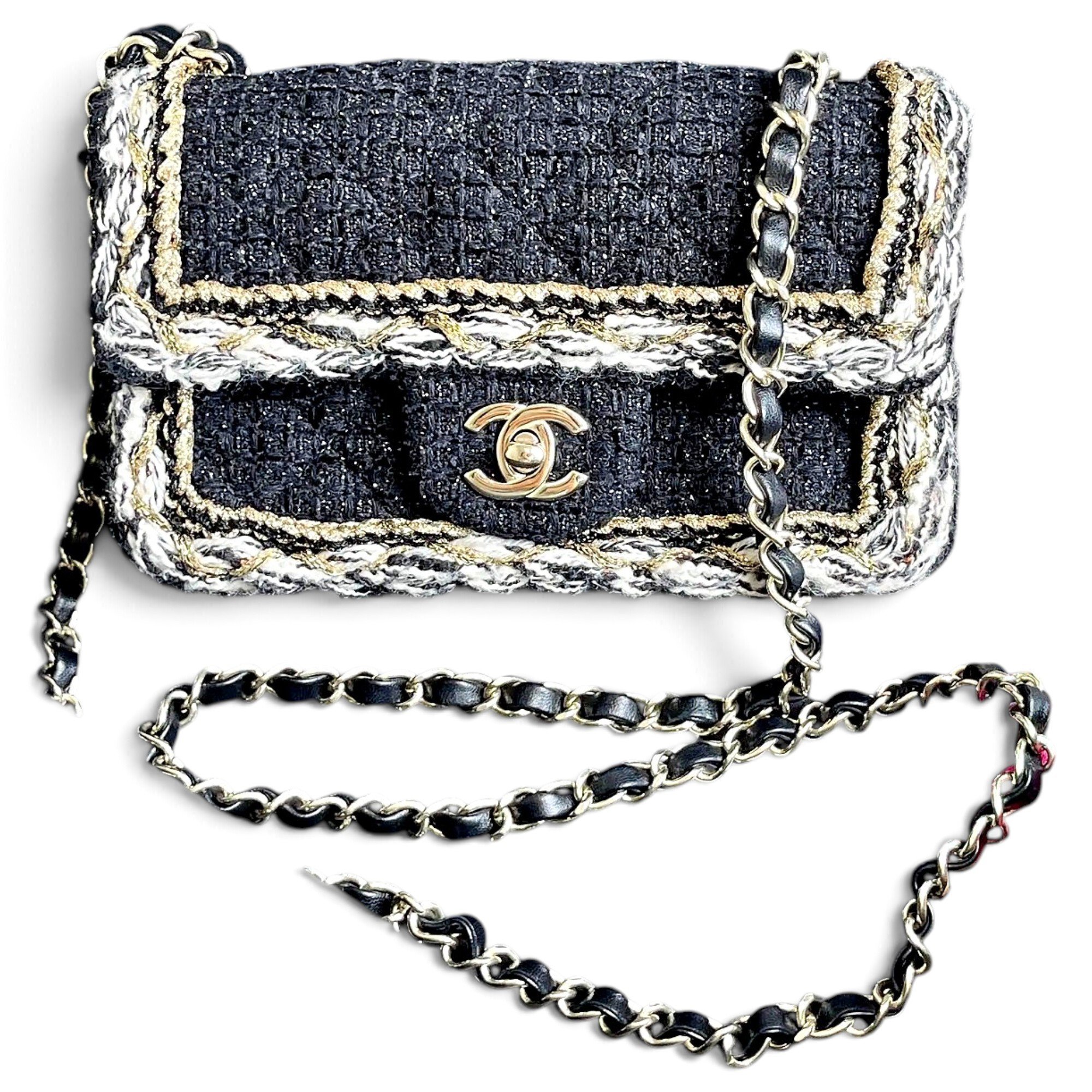 Timeless/Classique tweed crossbody bag