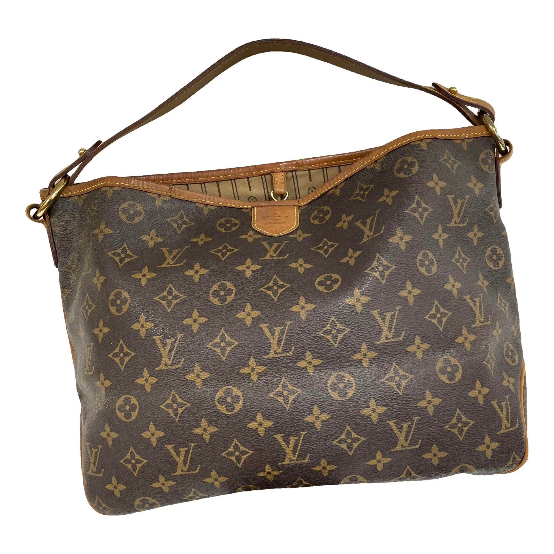 Delightful leather handbag