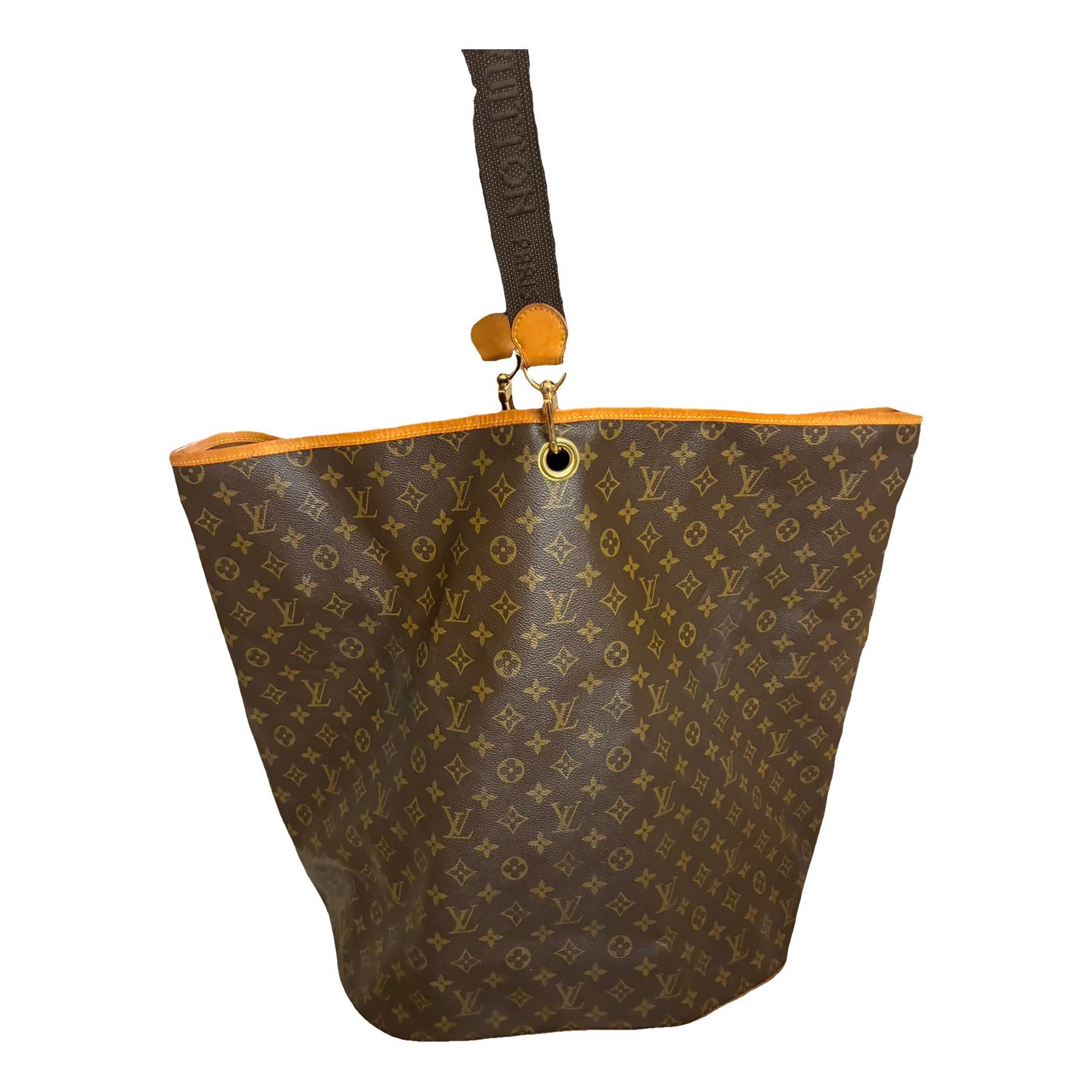 Marin leather travel bag