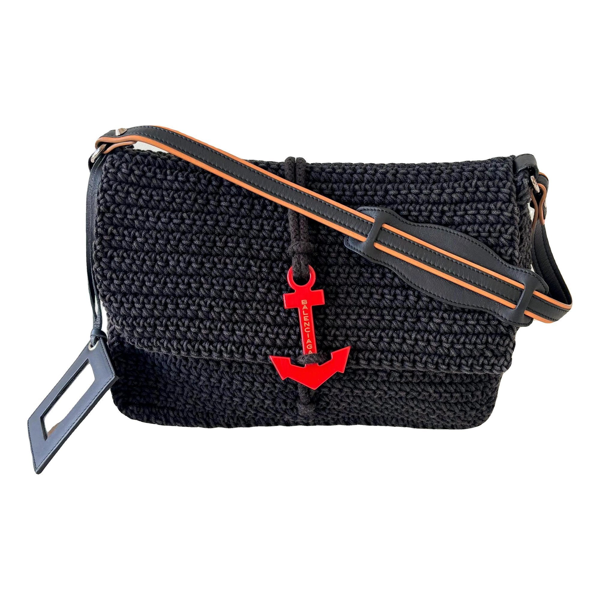 B leather bag