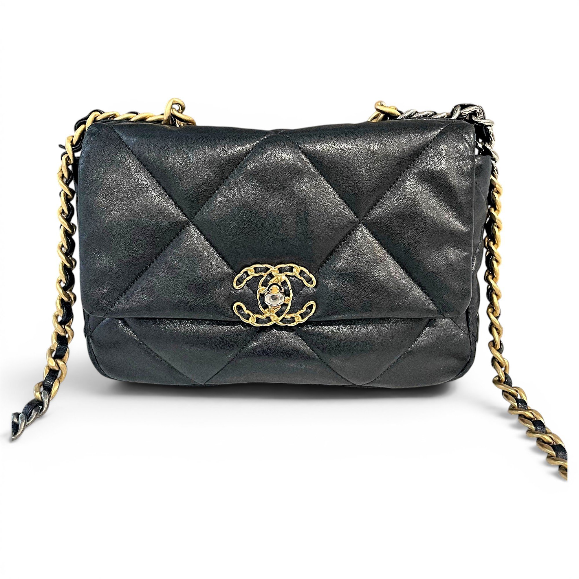Chanel 19 leather handbag