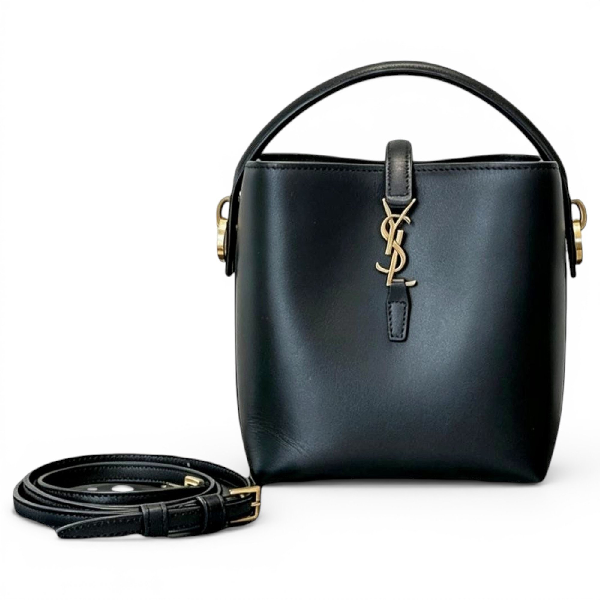 Le 37 leather handbag