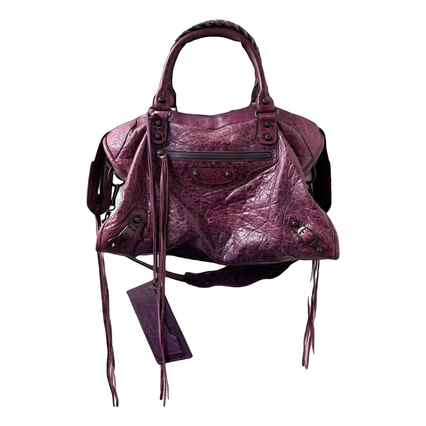City leather handbag