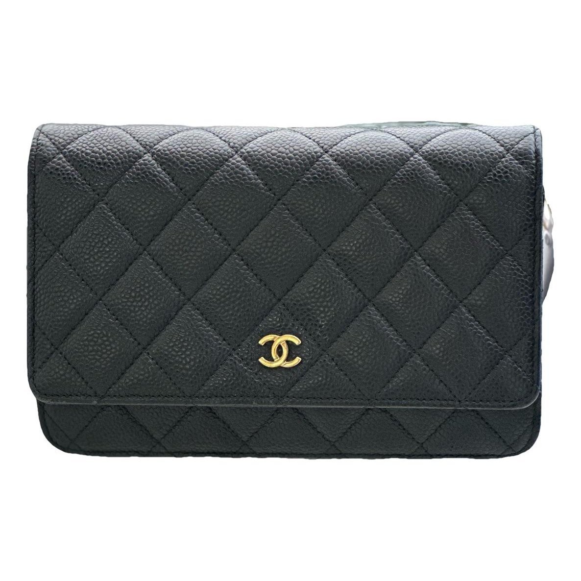 Wallet On Chain Timeless/Classique leather crossbody bag