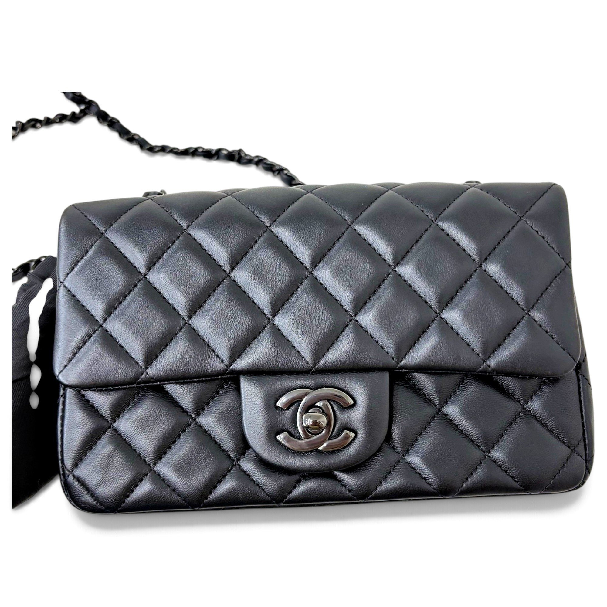 Timeless/Classique leather crossbody bag
