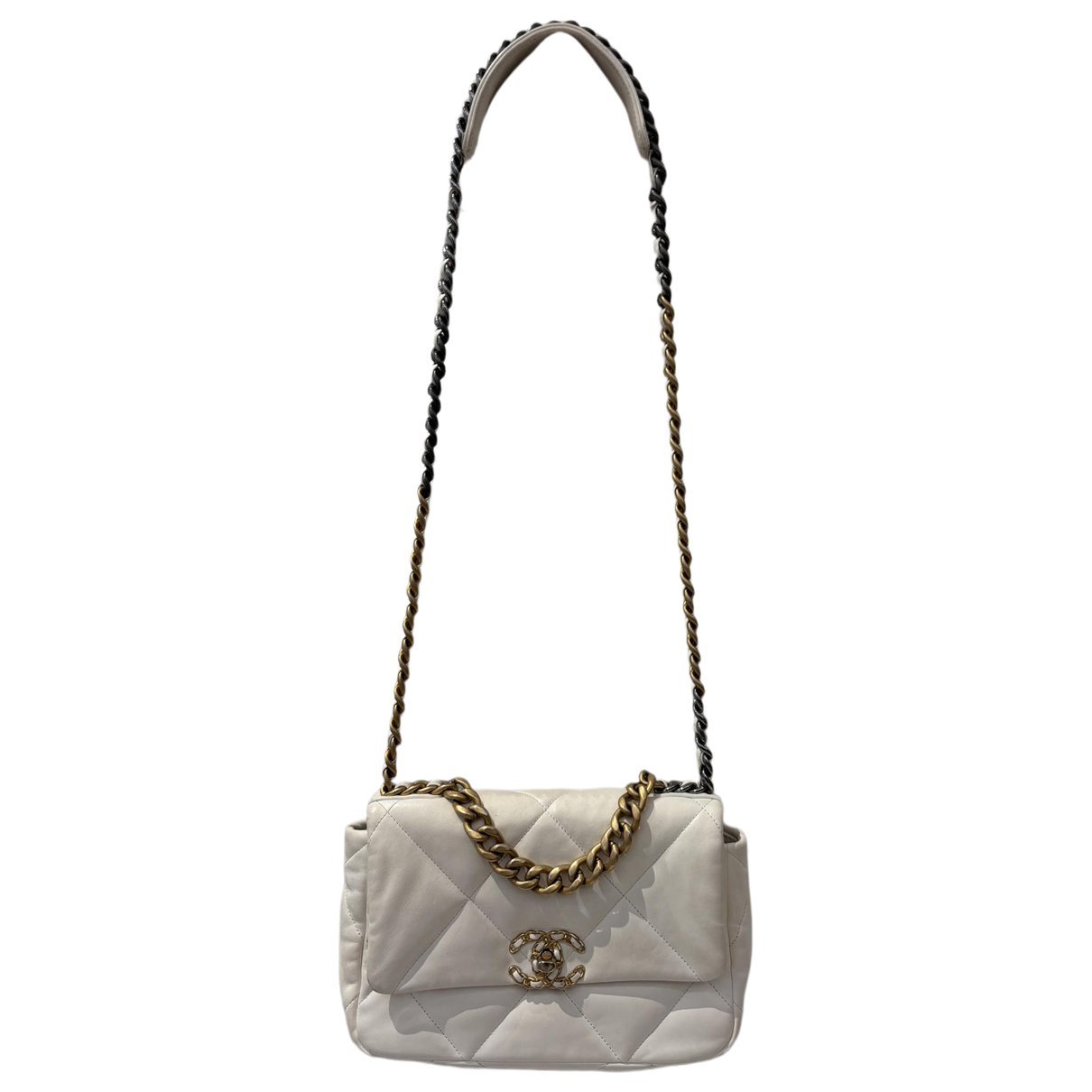 Chanel 19 leather handbag