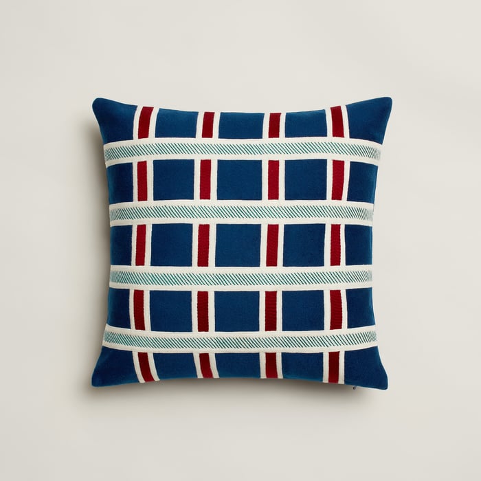 Marine O'Galon Pillow