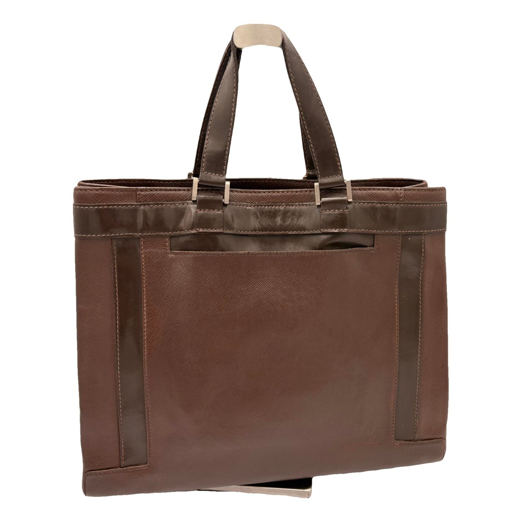 Leather tote