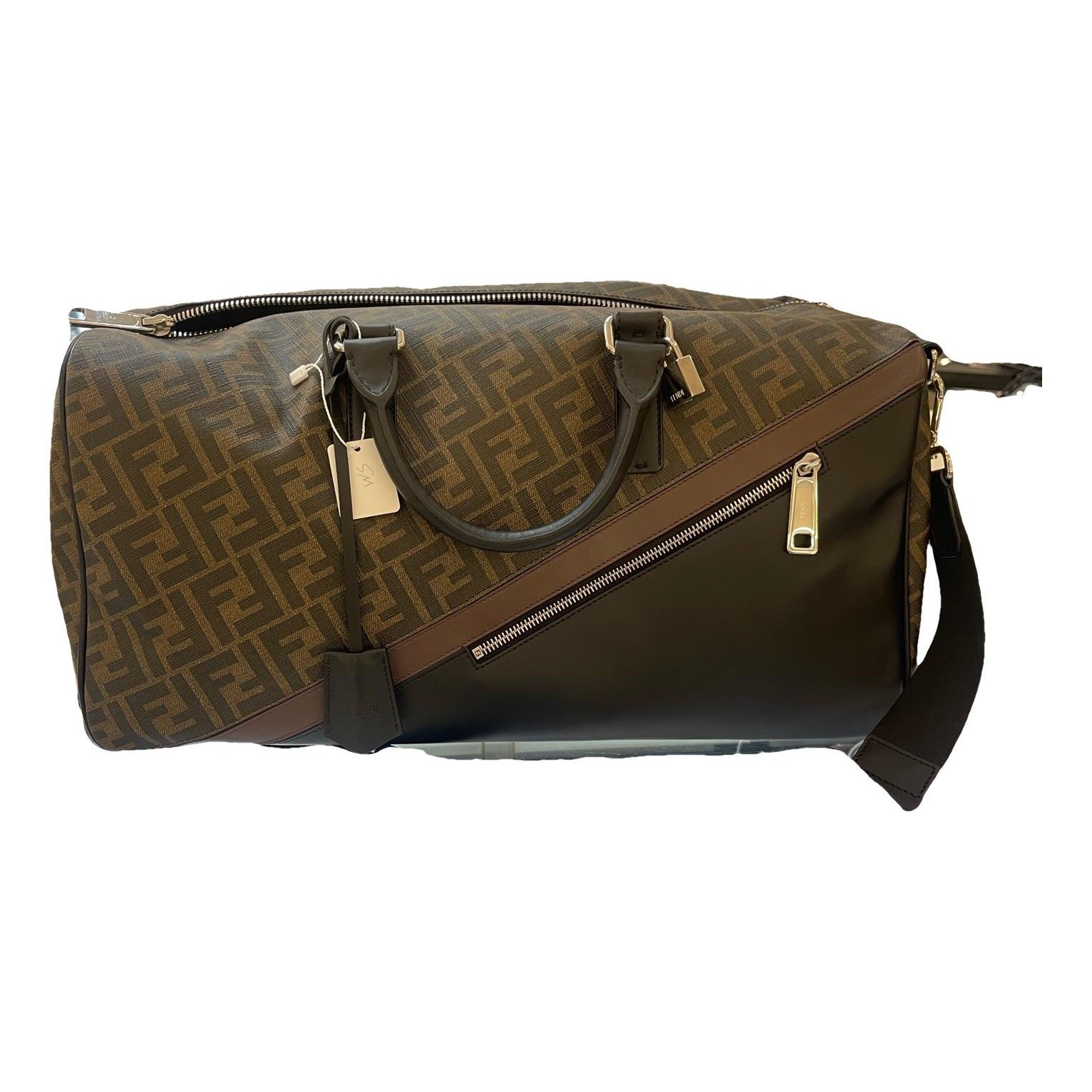 Leather travel bag
