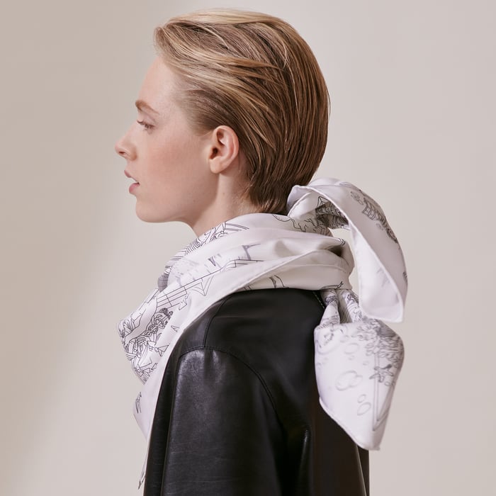 Hermès Flagship Scarf 90