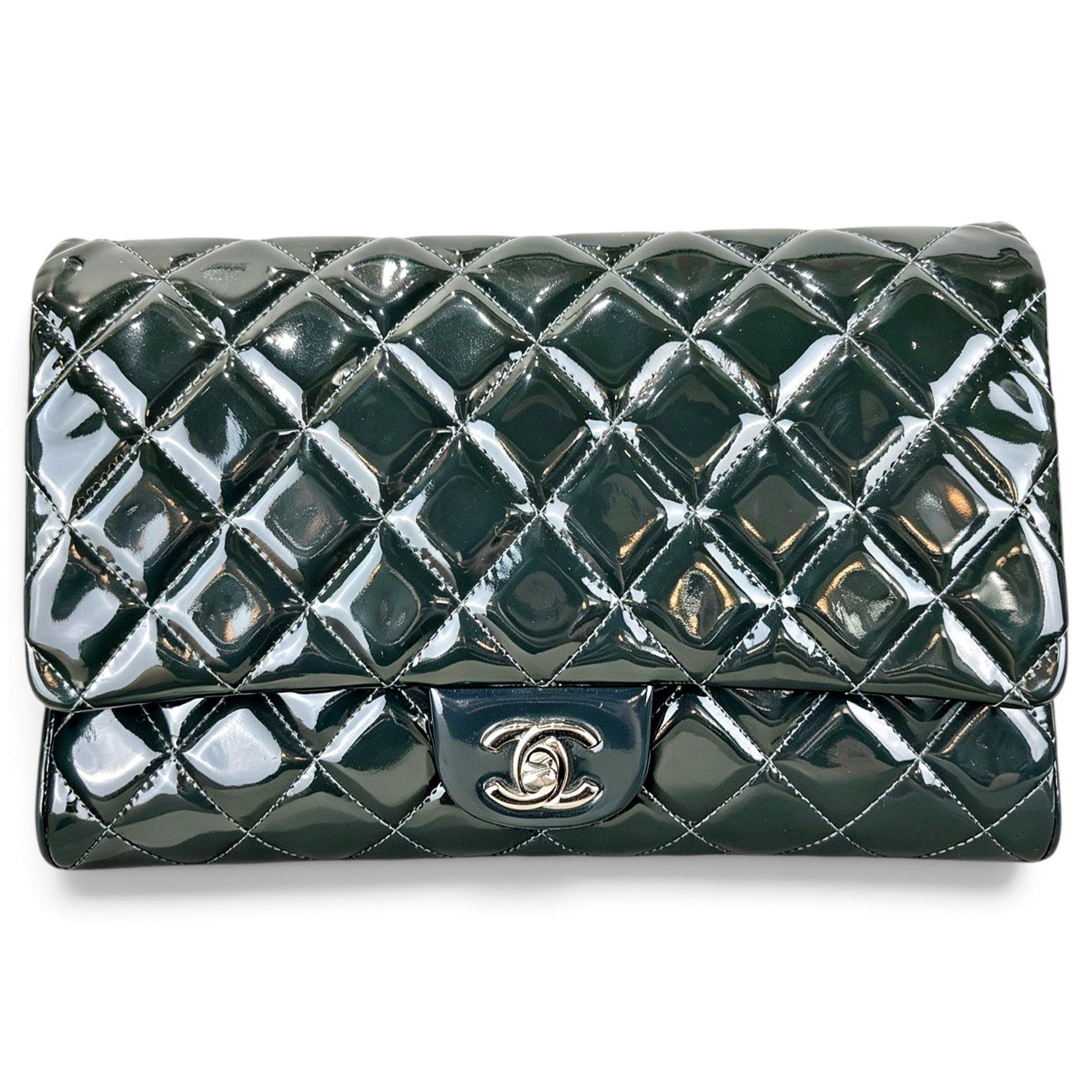 Chanel Timeless/Classique patent leather handbag