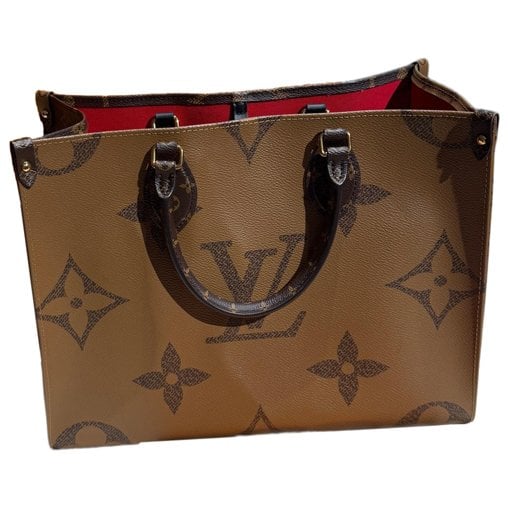 Onthego leather handbag