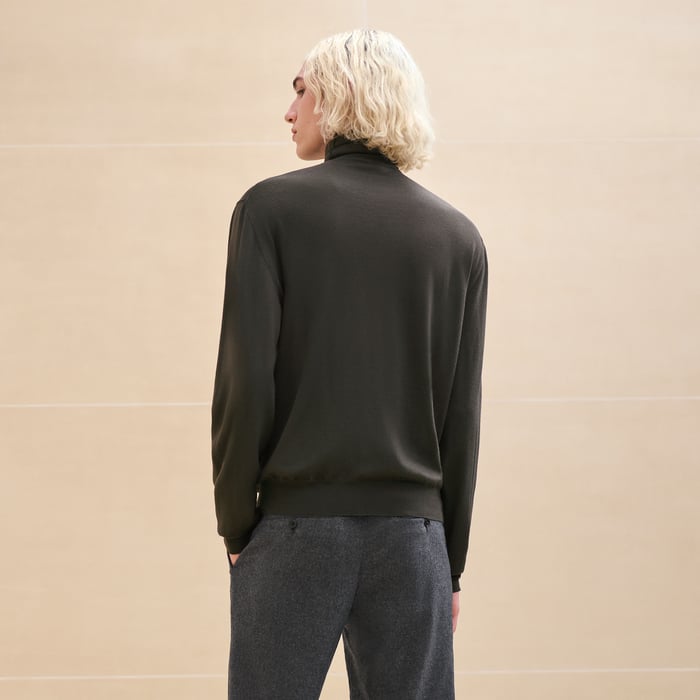 Kaki "Detail H" Turtleneck Sweater