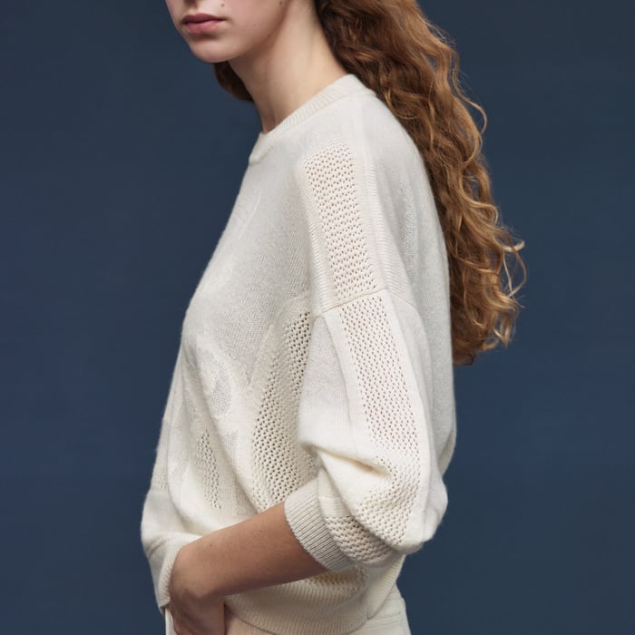Blanc Naturel Cashmere "l'Enseigne Du Sellier" Long-sleeve Sweater