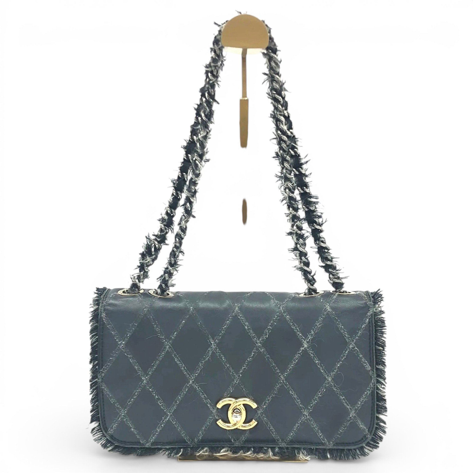 Wallet On Chain Timeless/Classique leather crossbody bag