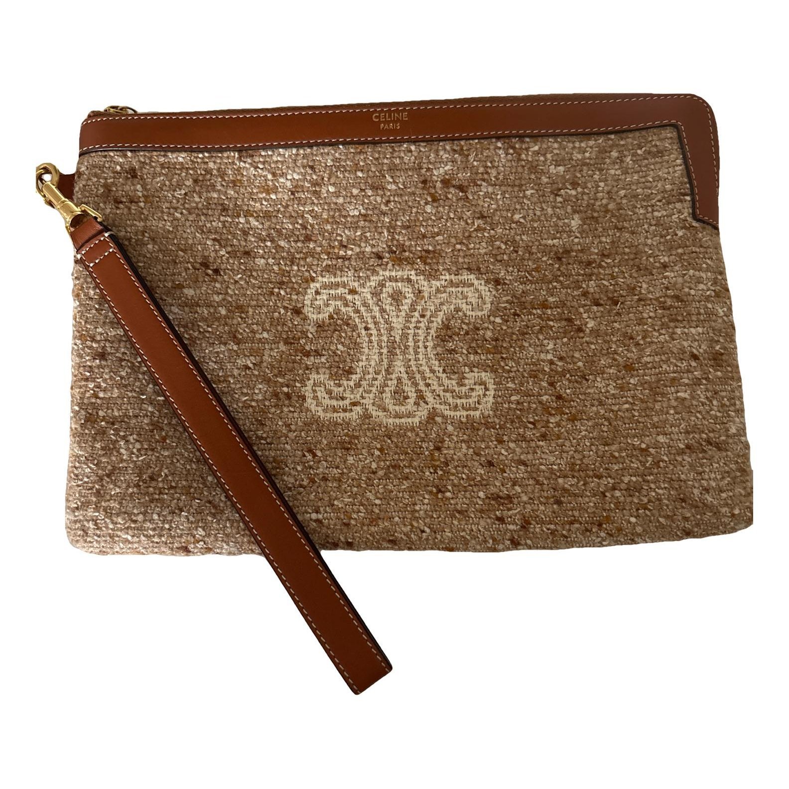 Wool clutch bag