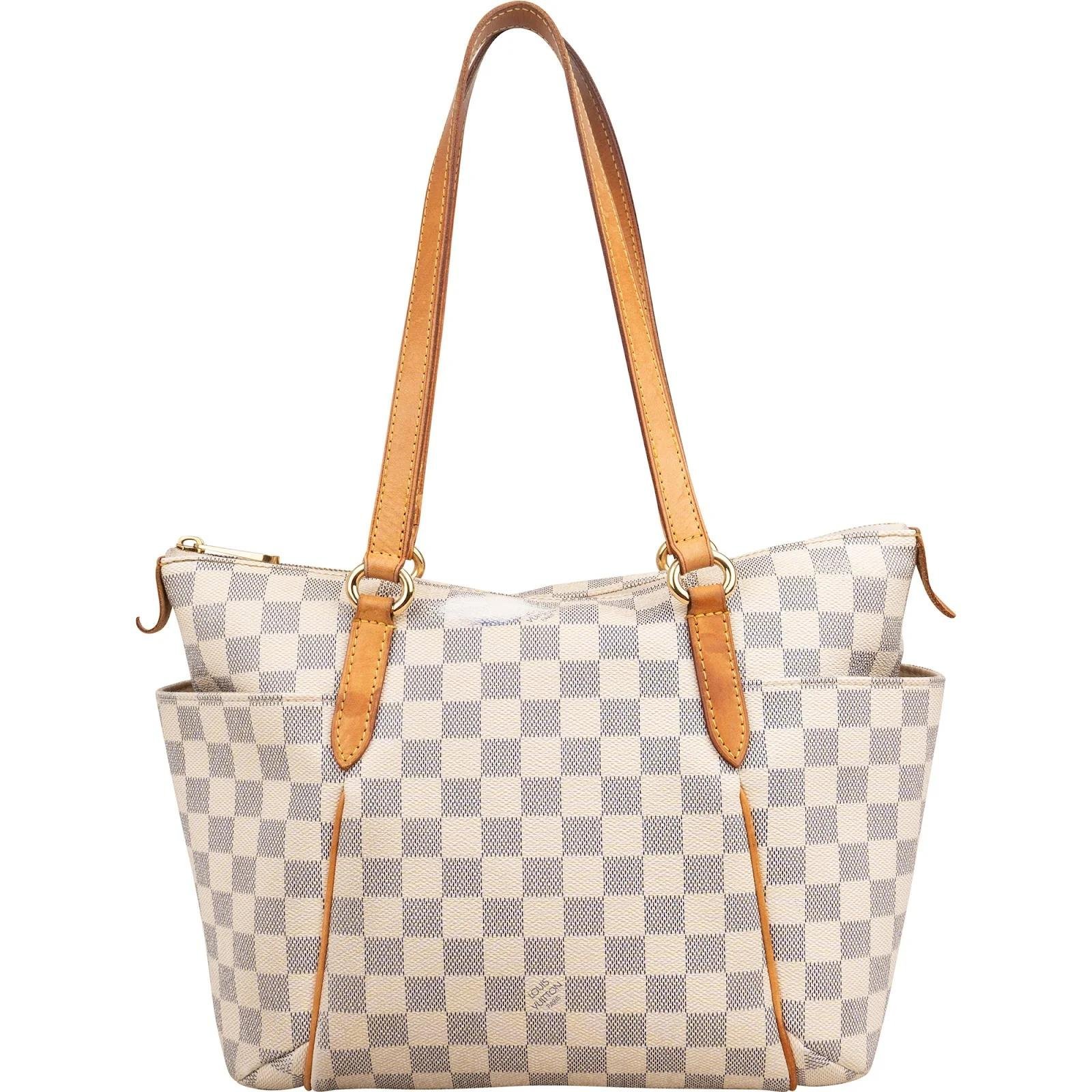 Totally leather handbag