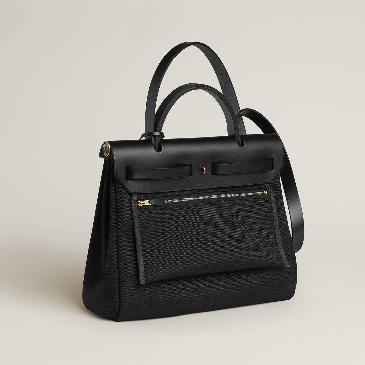 黒 バッグ 《エールバッグ・ジップ》 31 ルトゥルネ ラッカー